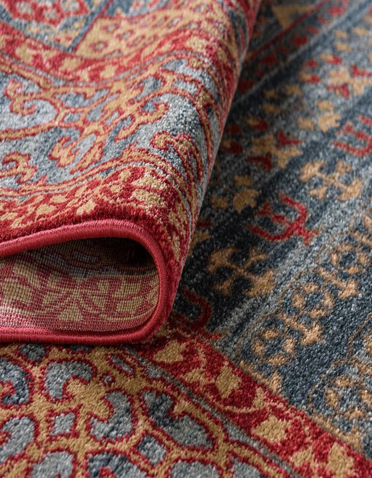 Detail image of  8' x 8' Amina Round Rug