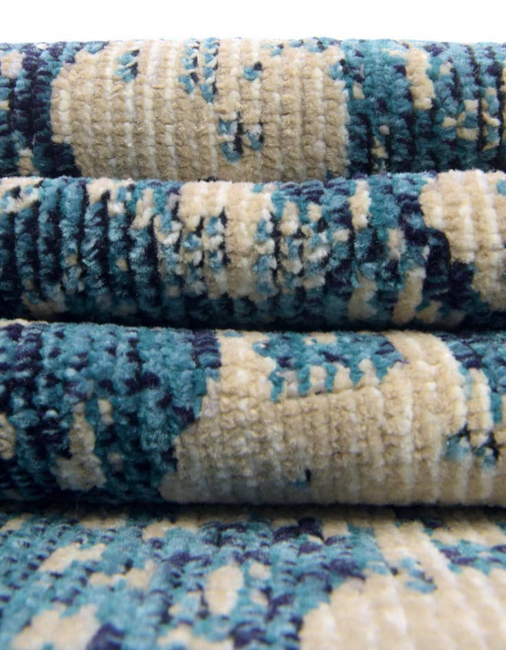 Detail image of  4' x 4' Amulet Round Rug