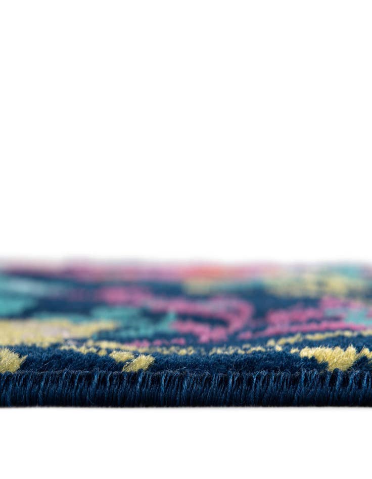 Detail image of  5' 3 x 5' 3 Azalea Round Rug