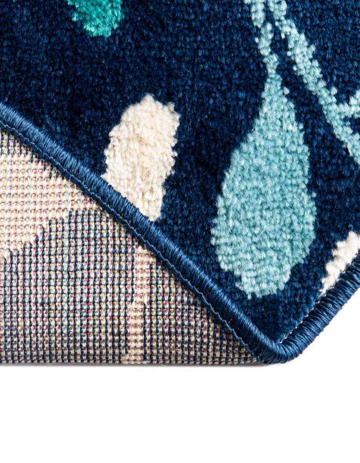 Detail image of  5' 3 x 5' 3 Azalea Round Rug