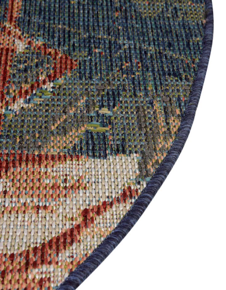 Detail image of  7' 10 x 7' 10  Washable Baja Indoor / Outdoor Round Rug