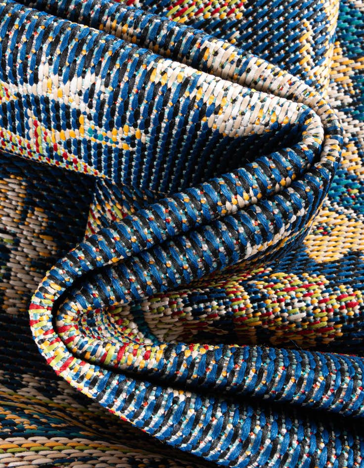 Detail image of  4' x 4'  Washable Baja Indoor / Outdoor Round Rug