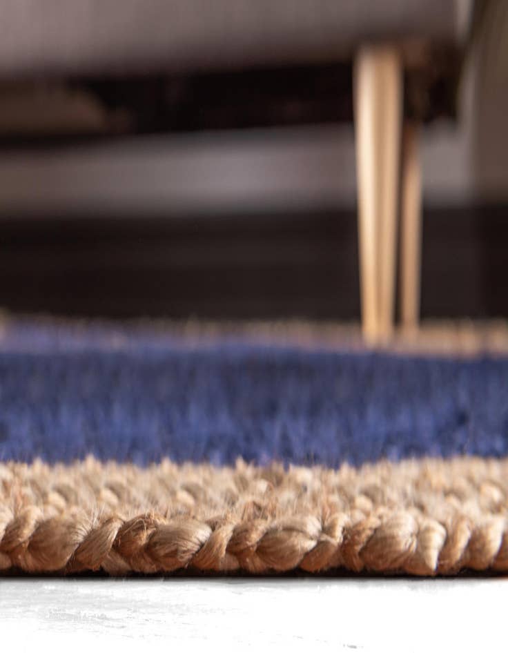 Detail image of  8' x 8'  Hand Braided Jute Round Rug