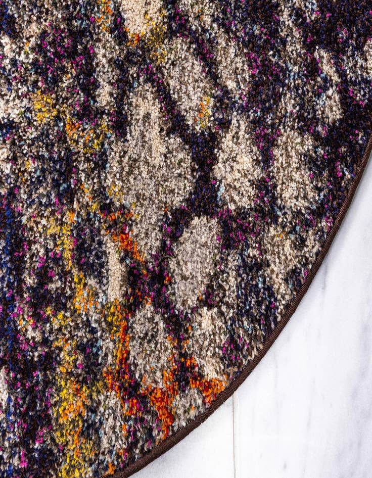 Detail image of  4' x 4'  Washable Carnevale Round Rug