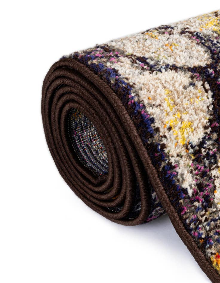 Detail image of  4' x 4'  Washable Carnevale Round Rug