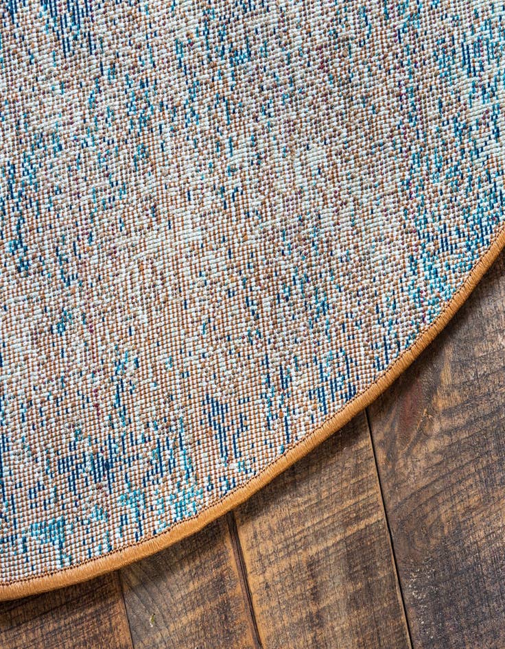 Detail image of 8' x 8' Charlestown Round Rug