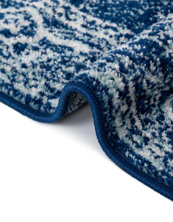 Detail image of  5' 3 x 5' 3 Dover Round Rug