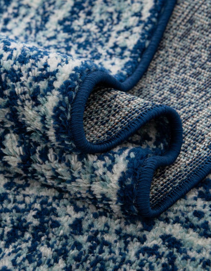 Detail image of  5' 3 x 5' 3 Dover Round Rug