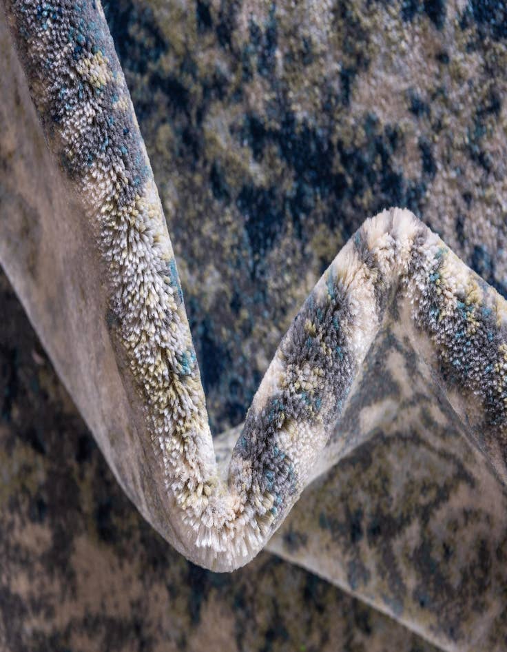 Detail image of  5' x 5' Gossamer Round Rug