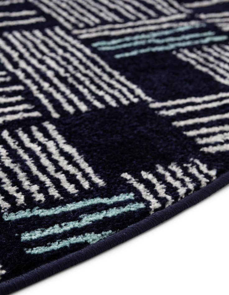 Detail image of  7' 10 x 7' 10 Hanahan Round Rug