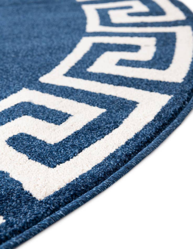 Detail image of  6' x 6' Hera Round Rug