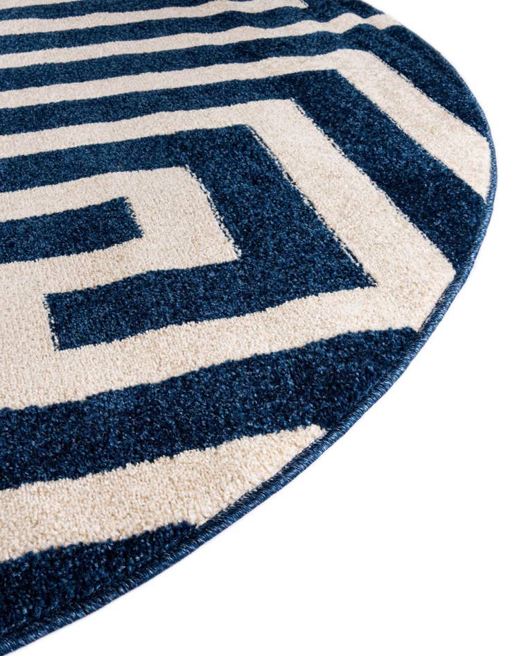 Detail image of  7' 10 x 7' 10 Hera Round Rug