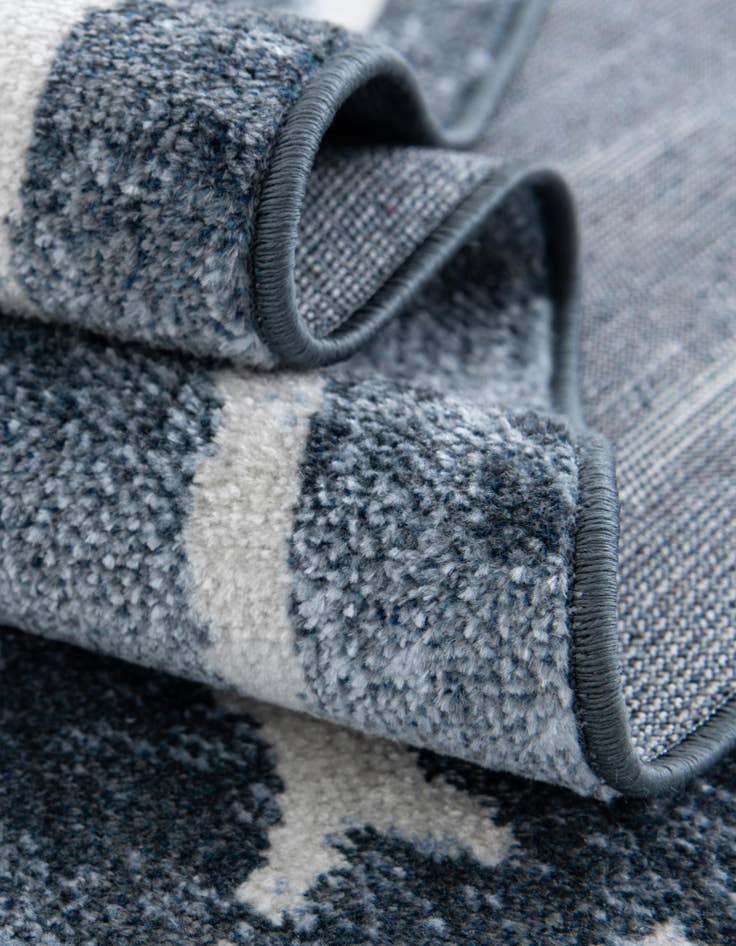 Detail image of  3' 3 x 3' 3 Kamala Washable Round Rug