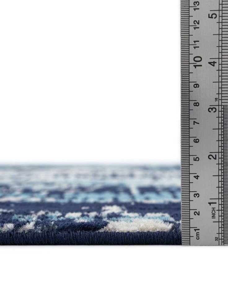 Detail image of  3' 1 x 3' 1 Laguna Round Rug