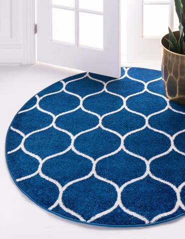  7' x 7' Lattice Frieze Round Rug