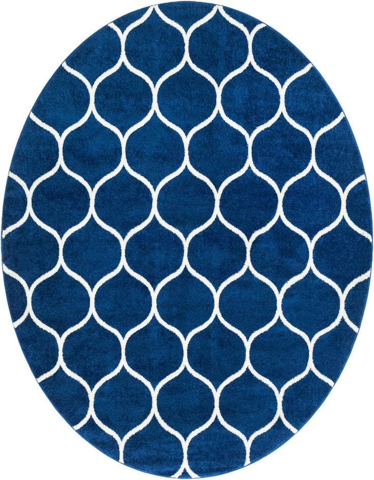 Detail image of 7' 10 x 7' 10 Lattice Frieze Round Rug