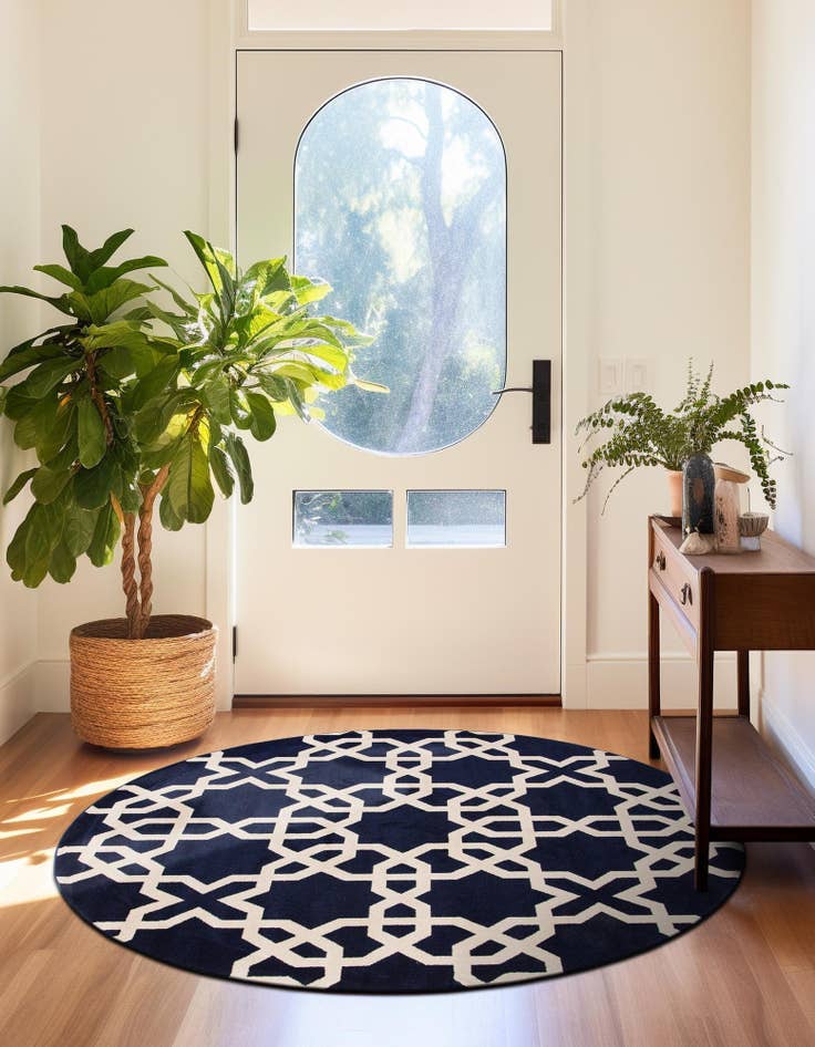 Detail image of  6' x 6' Lattice Round Rug