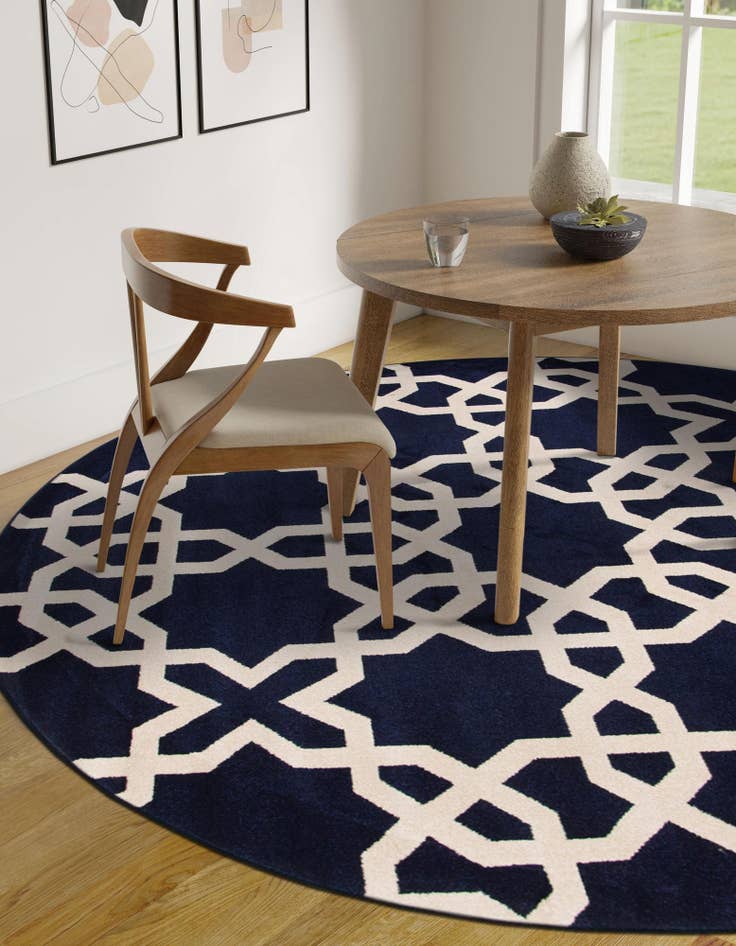 Detail image of  6' x 6' Lattice Round Rug
