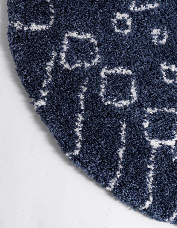 Detail image of  5' x 5' Moroccan Shag Round Rug