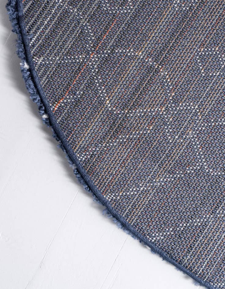 Detail image of  5' x 5' Moroccan Shag Round Rug