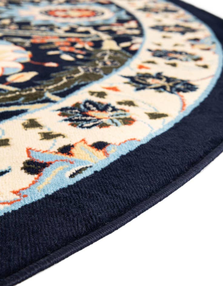 Detail image of  7' 10 x 7' 10 Neda Round Rug