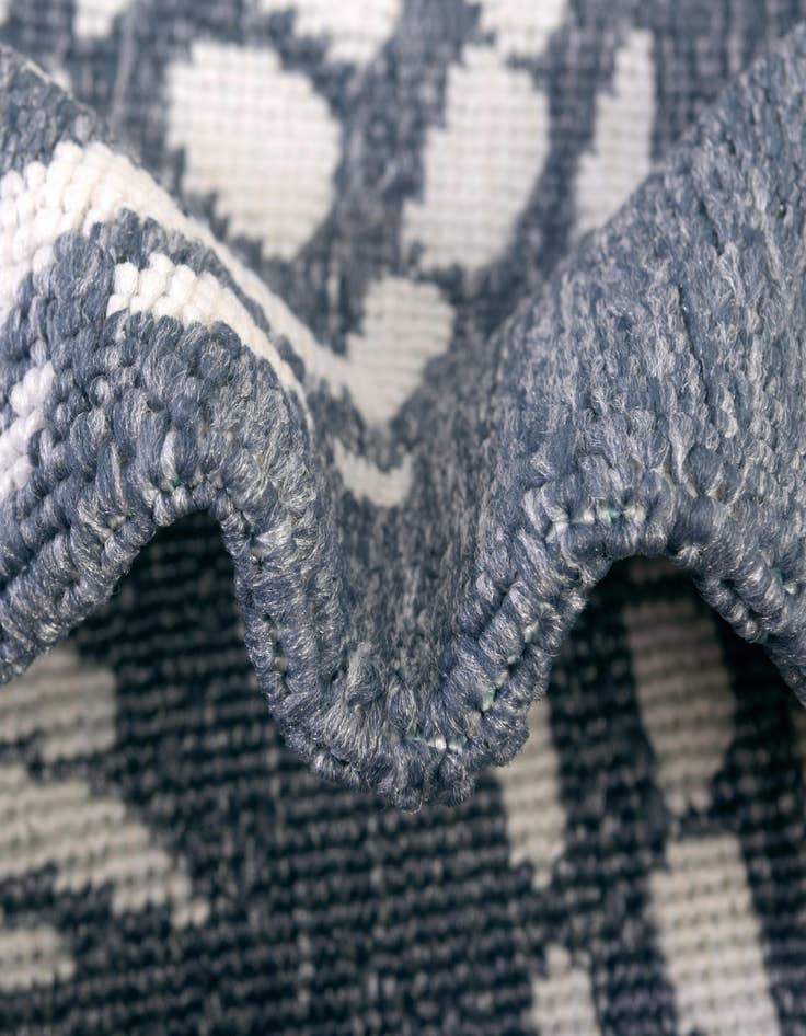 Detail image of  7' x 7'  Washable Coastal Indoor / Outdoor Round Rug