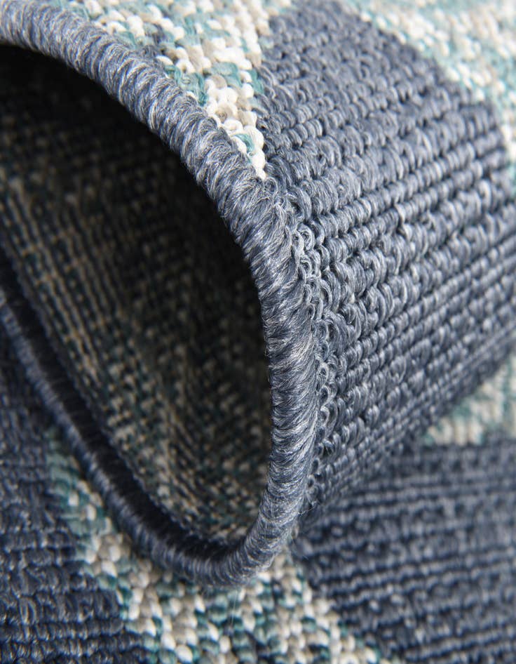 Detail image of  7' x 7'  Washable Coastal Indoor / Outdoor Round Rug