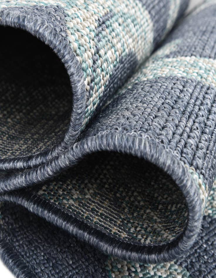 Detail image of  7' x 7'  Washable Coastal Indoor / Outdoor Round Rug