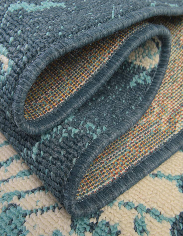 Detail image of  4' x 4'  Washable Coastal Indoor / Outdoor Round Rug