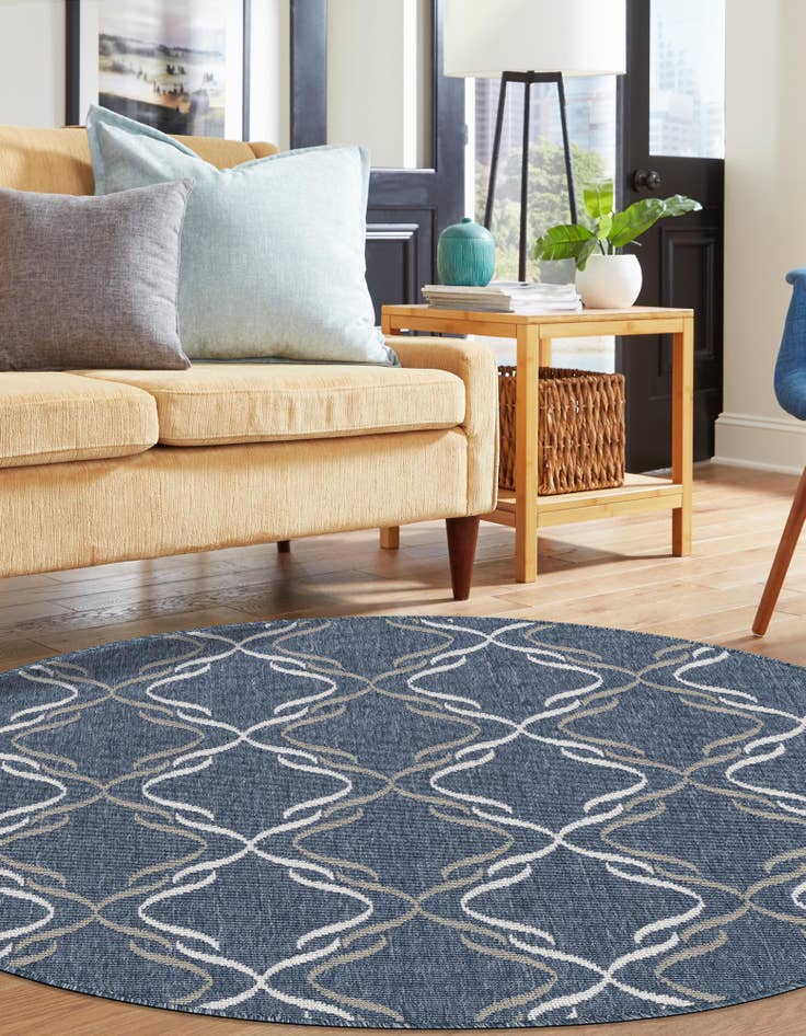 Detail image of  7' x 7'  Washable Lattice Indoor / Outdoor Round Rug