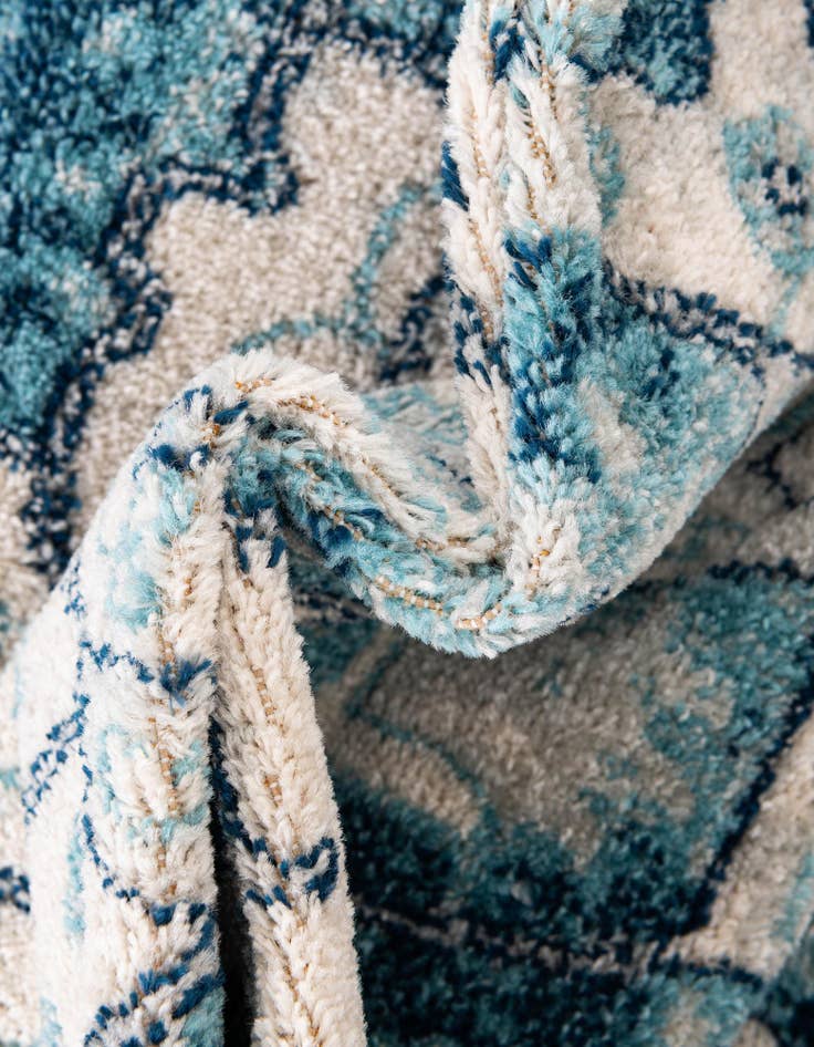 Detail image of  5' x 5' Parker Round Rug