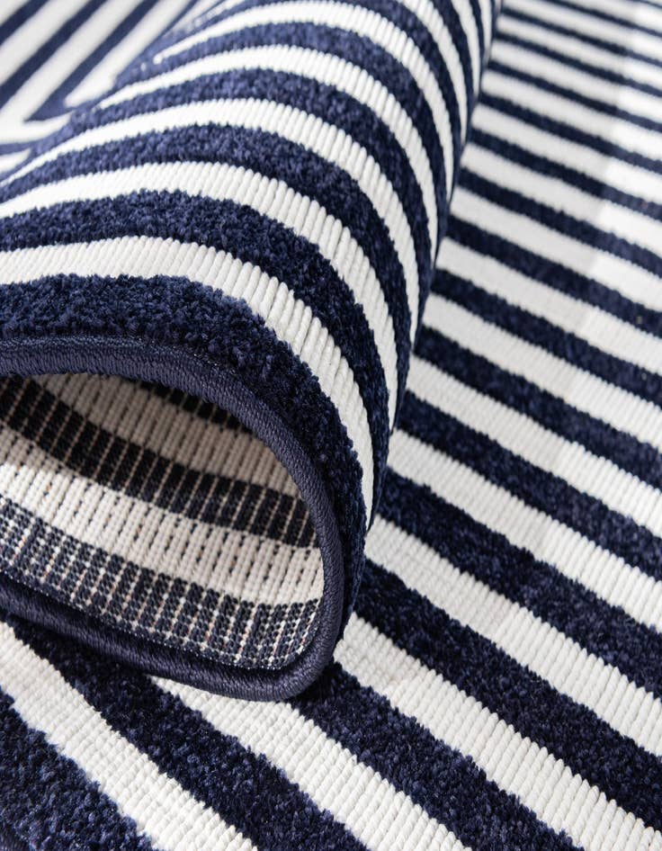 Detail image of  8' x 8'  Washable Sabrina Soto Prescott Indoor / Outdoor Round Rug