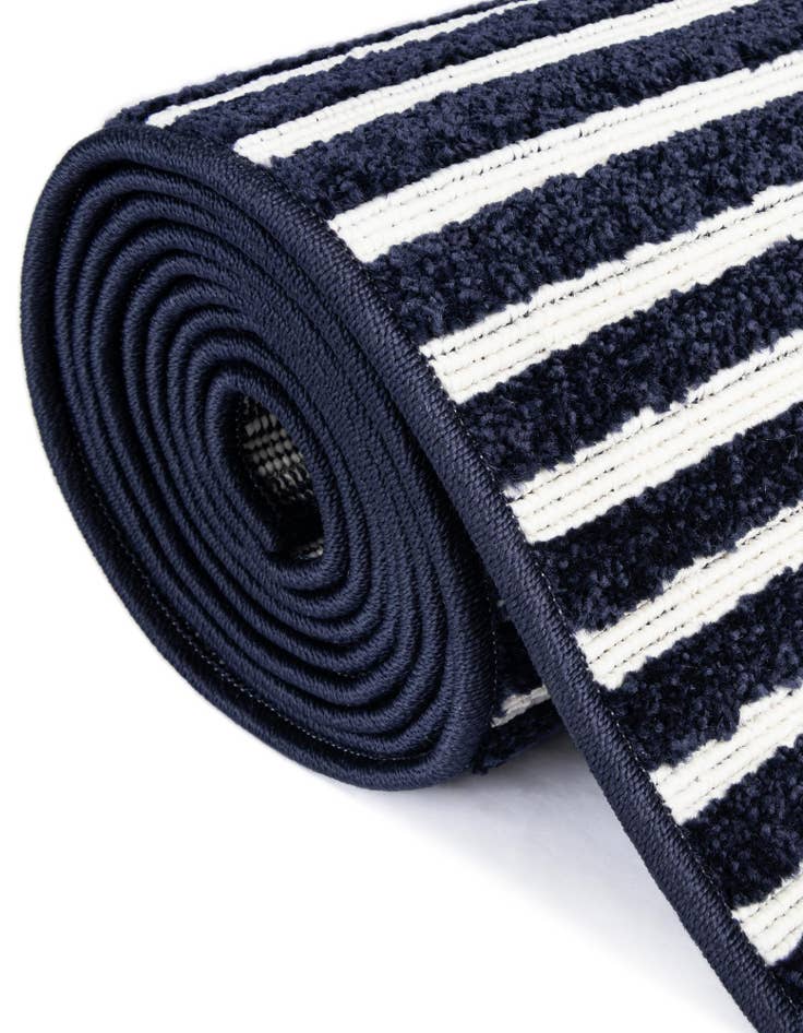 Detail image of  3' x 3'  Washable Sabrina Soto Indoor / Outdoor Round Rug