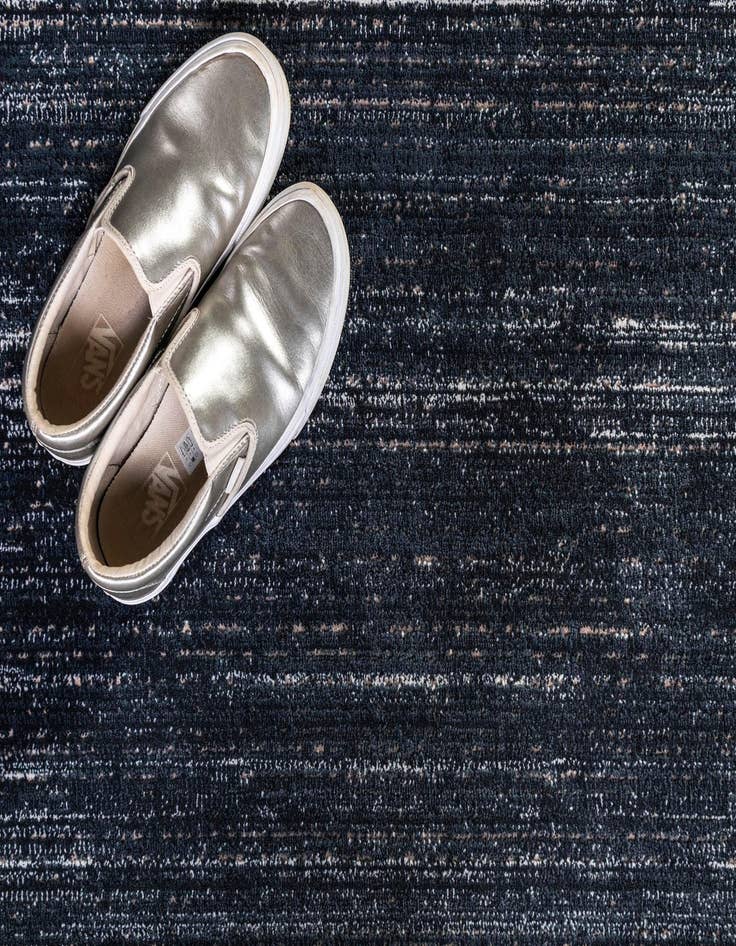 Detail image of Jill Zarin 8' x 8' Uptown Lenox Hill Round Rug