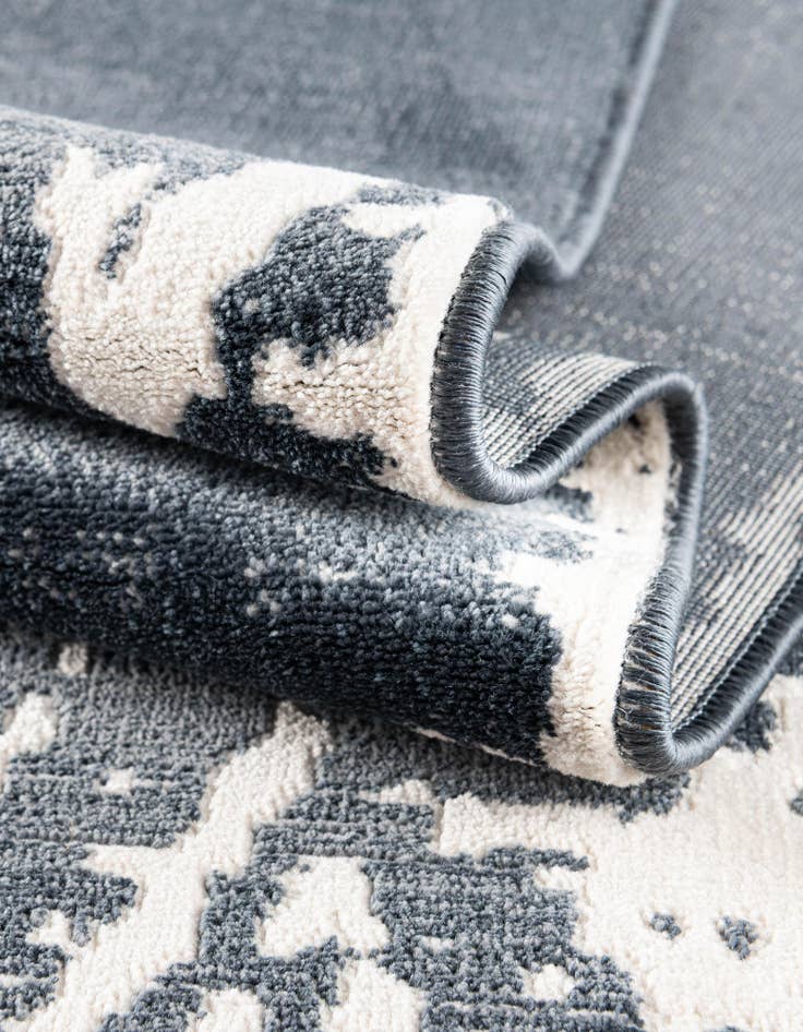 Detail image of Jill Zarin 8' x 8' Uptown Carnegie Hill Round Rug