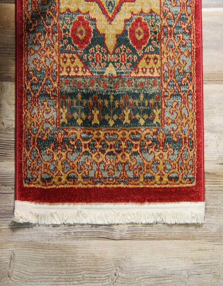 Detail image of  2' x 6' Amina Runner Rug