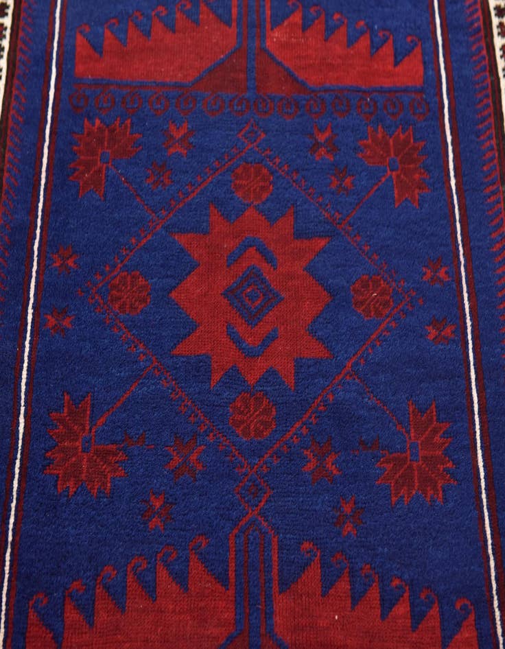 Detail image of  3' 8 x 6' 10  Hand Knotted Anatolian Wool Runner Rug