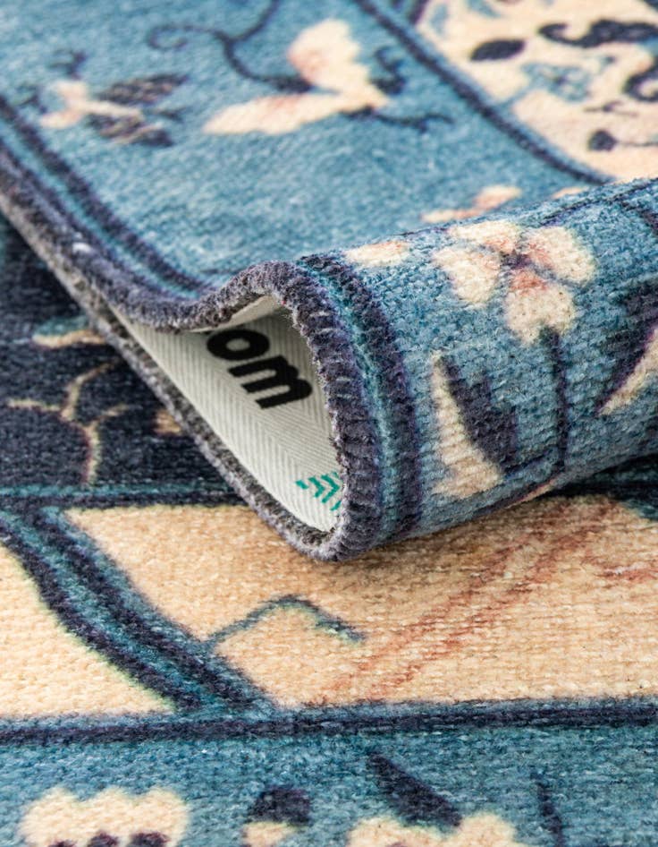 Detail image of  2' x 5' 1 Boutique Runner Rug