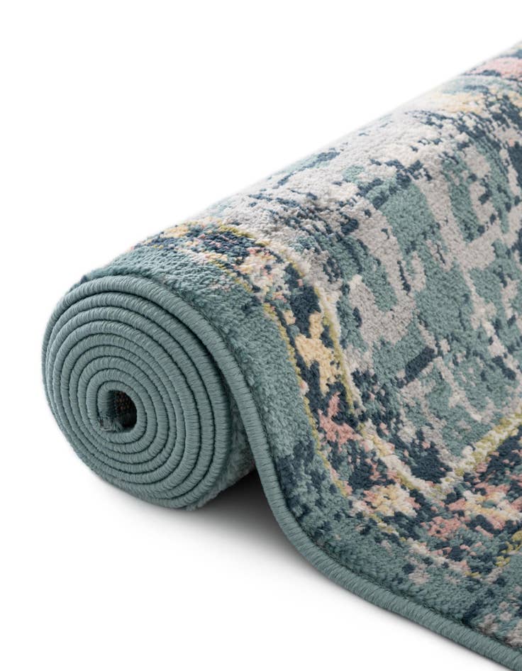 Detail image of  2' 7 x 10' Charleston Runner Rug