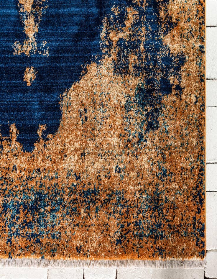 Detail image of 2' 2 x 6' Charlestown Runner Rug