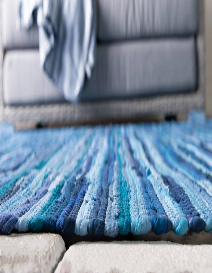 Detail image of  2' 7 x 9' 10  Hand Woven Chindi Cotton Runner Rug