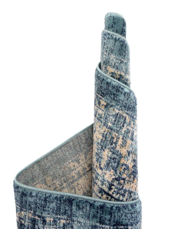 Detail image of  2' 7 x 10' Dahlia Runner Rug