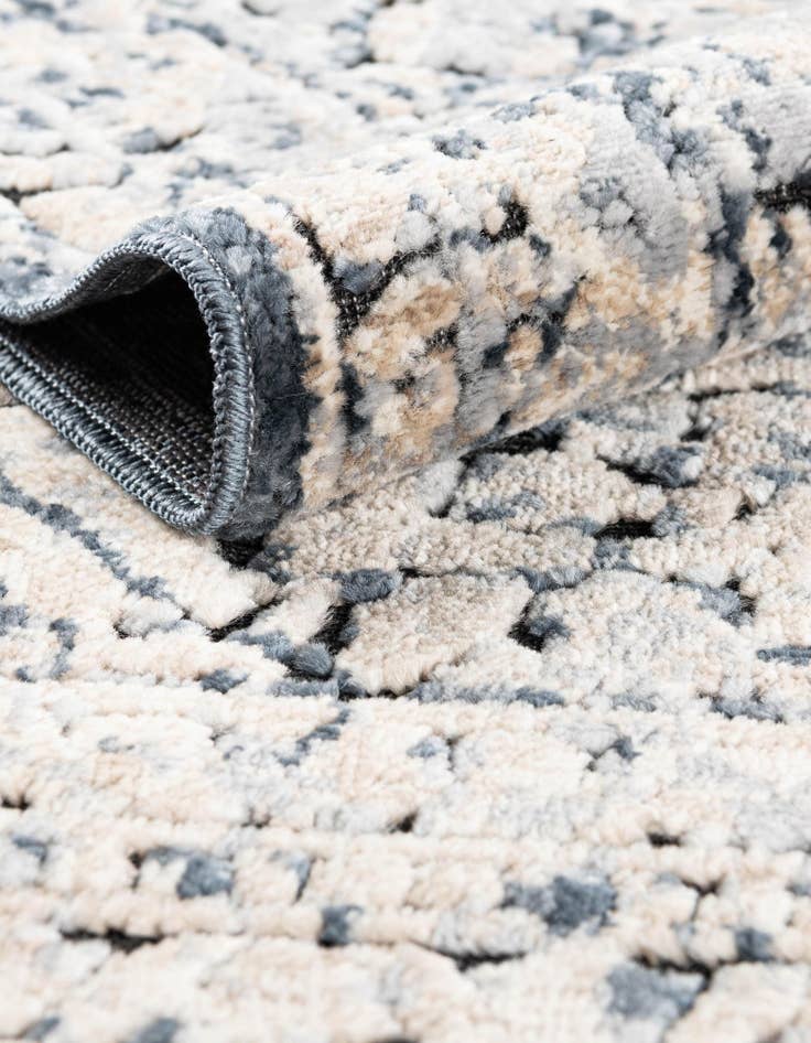 Detail image of  2' x 6' 9 Eliza Runner Rug