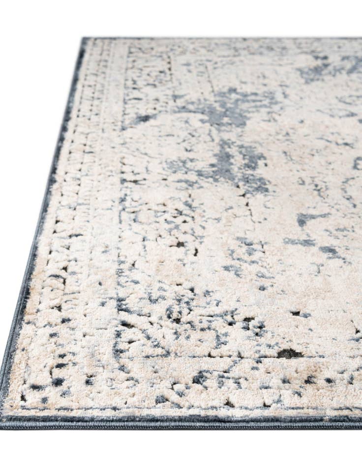 Detail image of  2' x 6' 9 Eliza Runner Rug