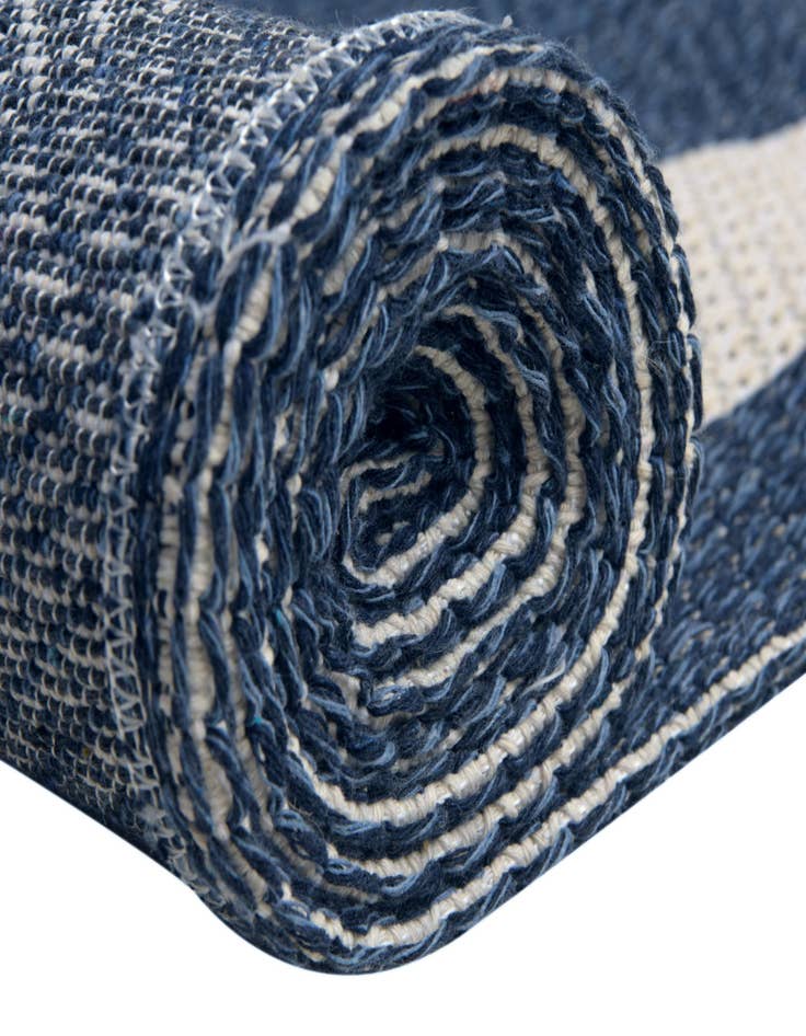 Detail image of  2' x 7' 10 Georgia Runner Rug