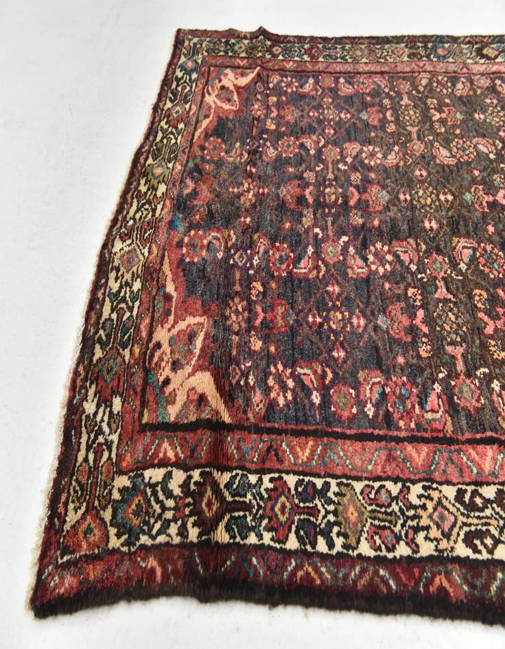 Detail image of 3' 9 x 10' 4 Hand Knotted Hossainabad Persian Wool Runner Rug