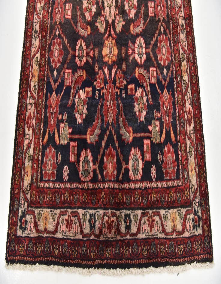 Detail image of 4' 5 x 9' 10 Hand Knotted Hossainabad Persian Wool Runner Rug