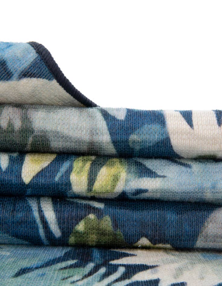 Detail image of  2' x 8'  Washable Jill Zarin Caribbean Indoor / Outdoor Runner Rug