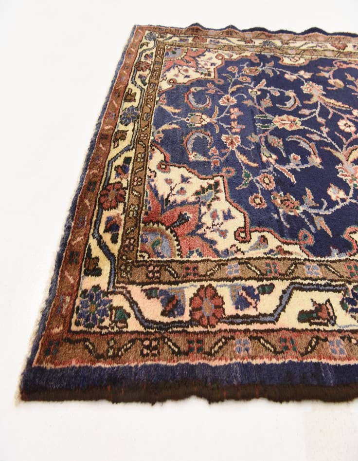 Detail image of  3' 9 x 10' 3  Hand Knotted Khamseh Persian Wool Runner Rug