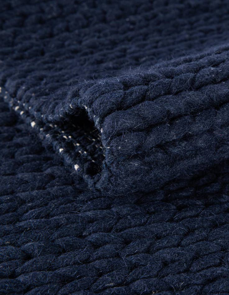 Detail image of  2' x 8'  Hand Woven Lana New Zealand Wool Runner Rug